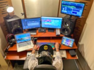 Producción de música urbana para artistas de Latinoamérica y Europa - Kael Sounds